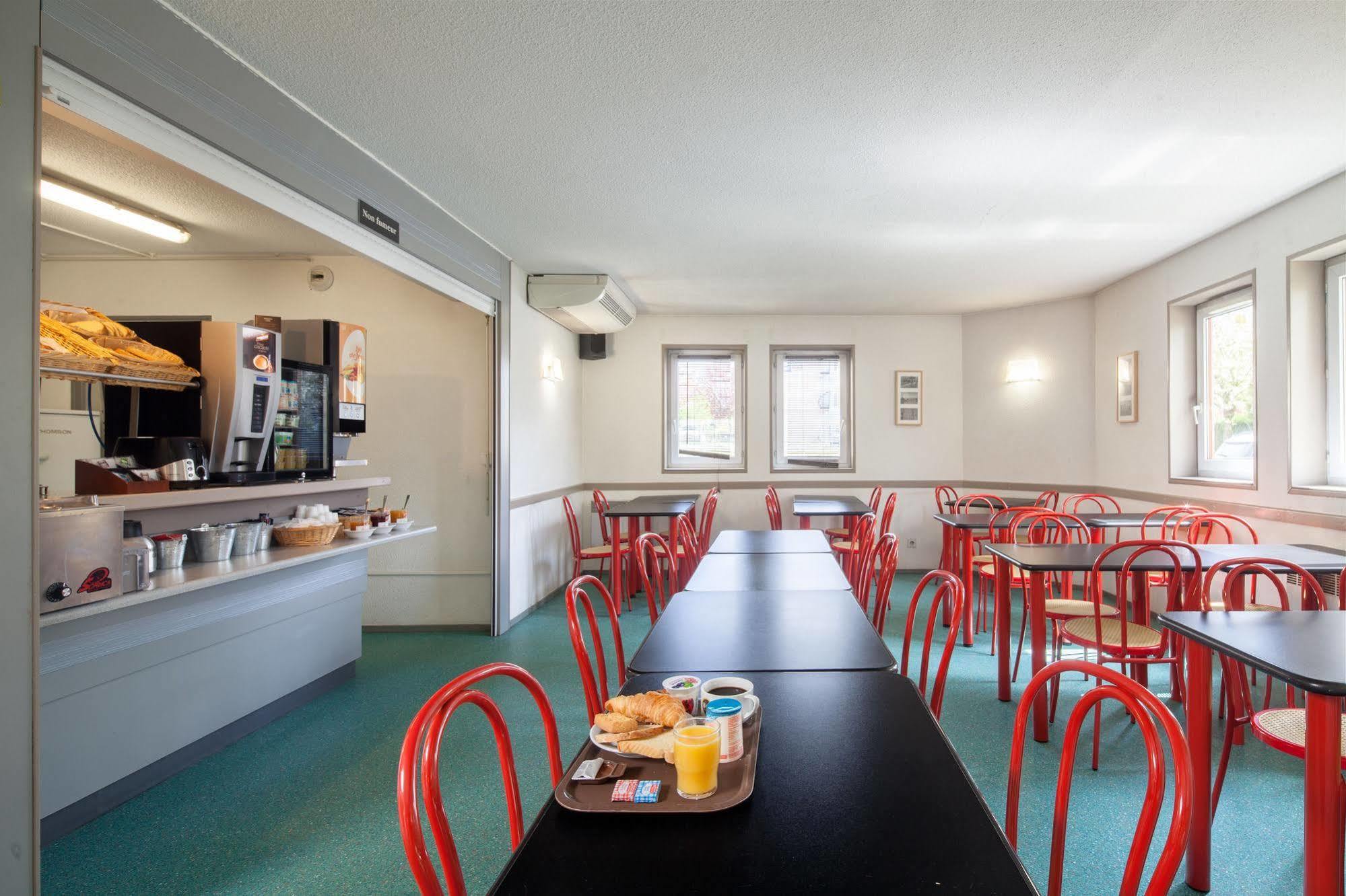 B&B Hotel Saint-Michel Sur Orge Bagian luar foto