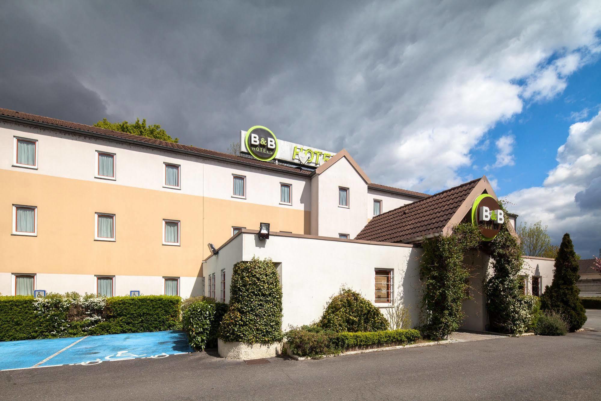 B&B Hotel Saint-Michel Sur Orge Bagian luar foto